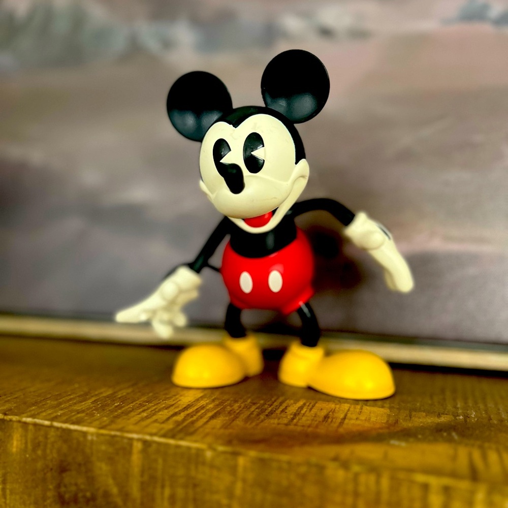 Disney Vinyl Figure - Mickey Mouse Timeless